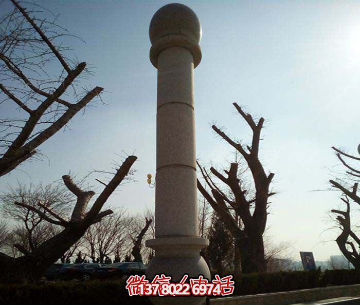 絢麗多彩的大理石雕塑石柱，打造優雅秀美的廣場景觀