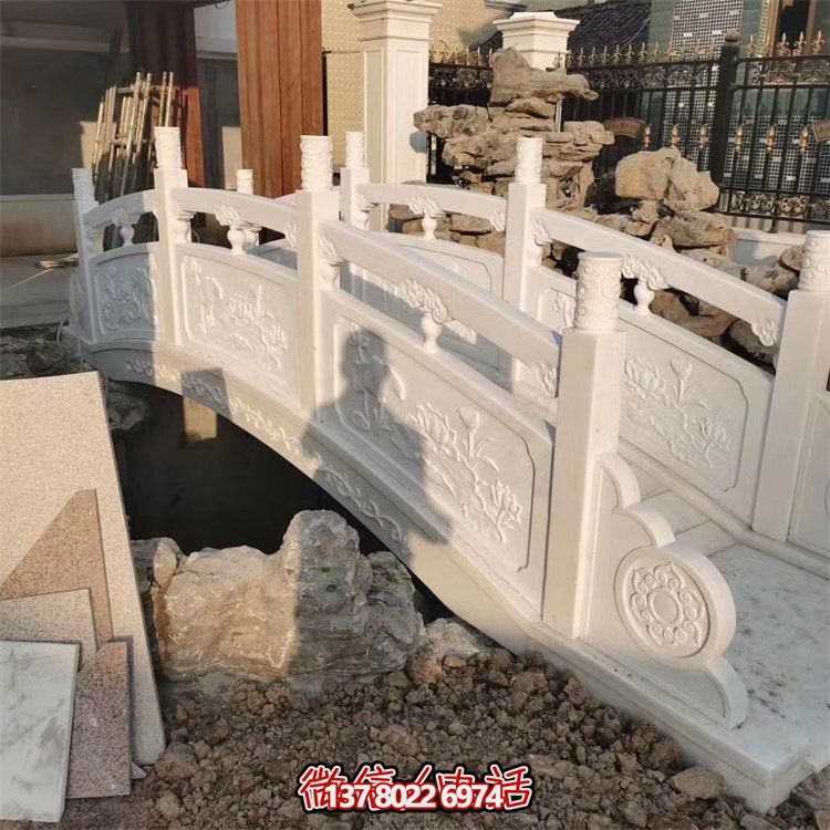 精美大理石雕刻欄桿，為景區公園拱橋添加裝飾美感和防護功能