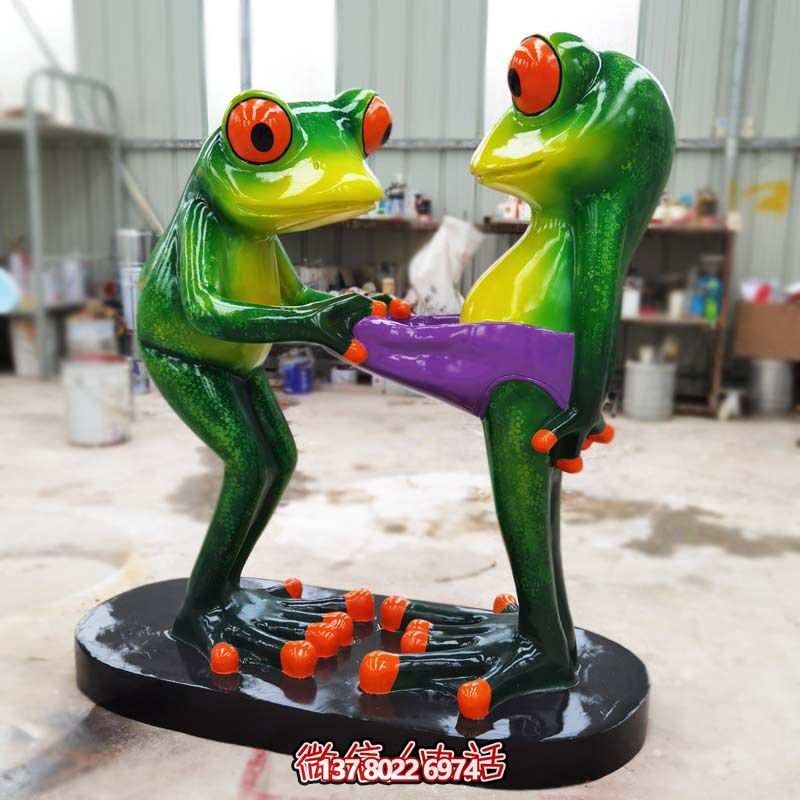 逗趣玻璃鋼青蛙雕塑，為景區增色不只
