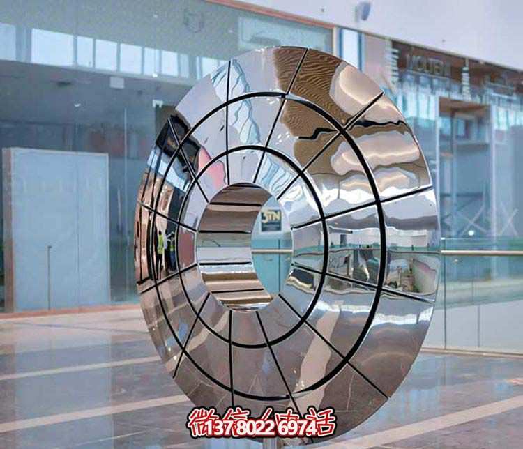 不銹鋼雕塑傘狀圓環，創意裝點商廈鏡面