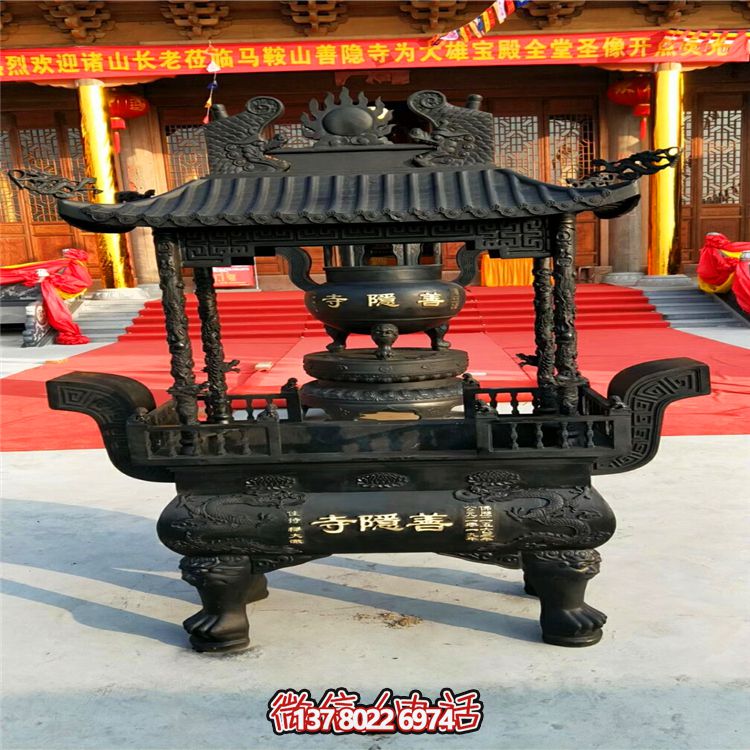 佛教寺院大殿門(mén)前擺放鑄鐵香爐 佛教寺院大殿門(mén)前擺放鑄鐵香爐
